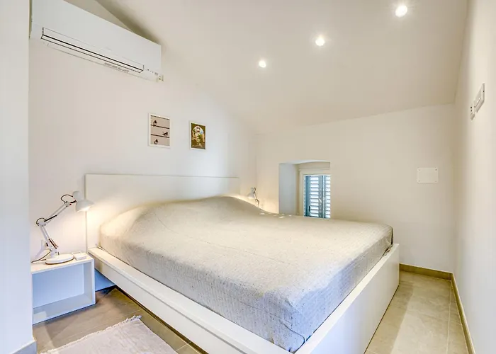 Case de vacanță Tanja By Interhome Osor