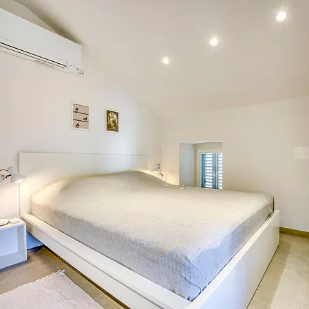 Feriehus Tanja By Interhome Osor